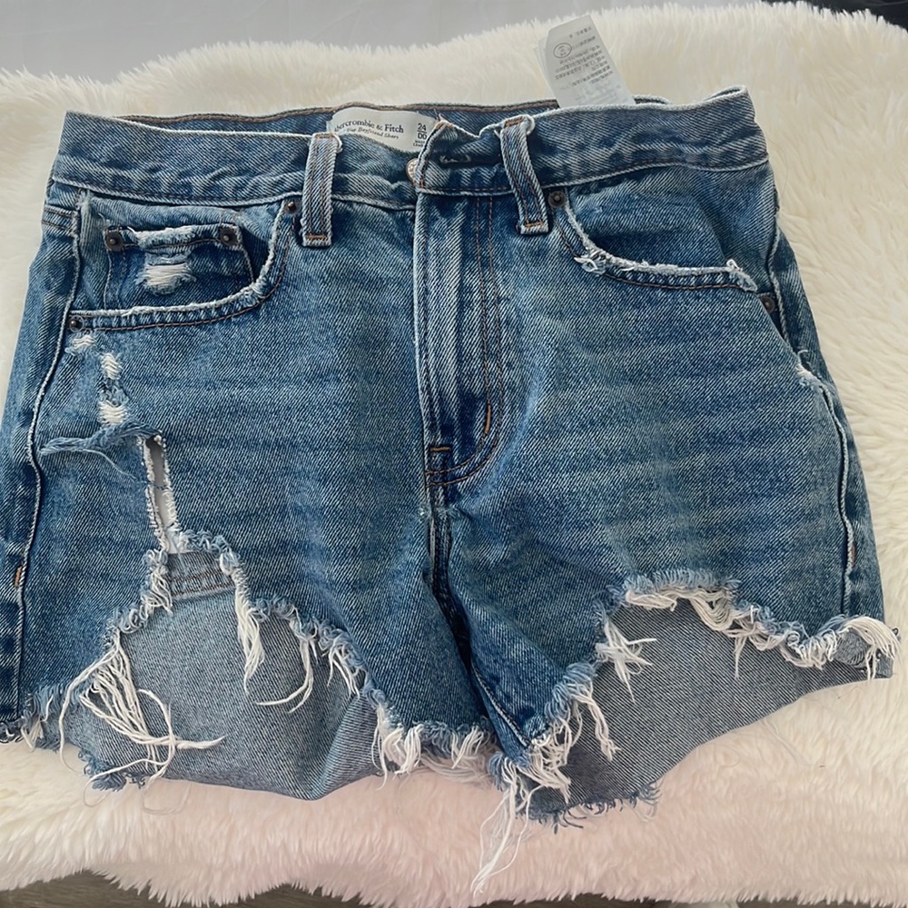 Abercrombie boyfriend Jean shorts